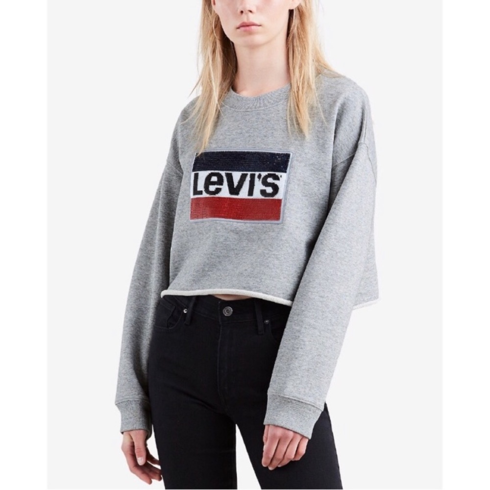Levi’s cropped sweater